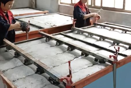 Modular Ceramsite Sandwich Blocks — Manual assembly & inspection
